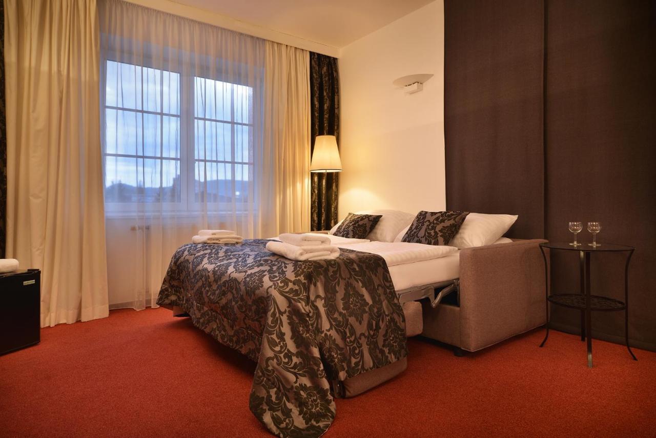 Parkhotel Morris Novy Bor Exterior photo